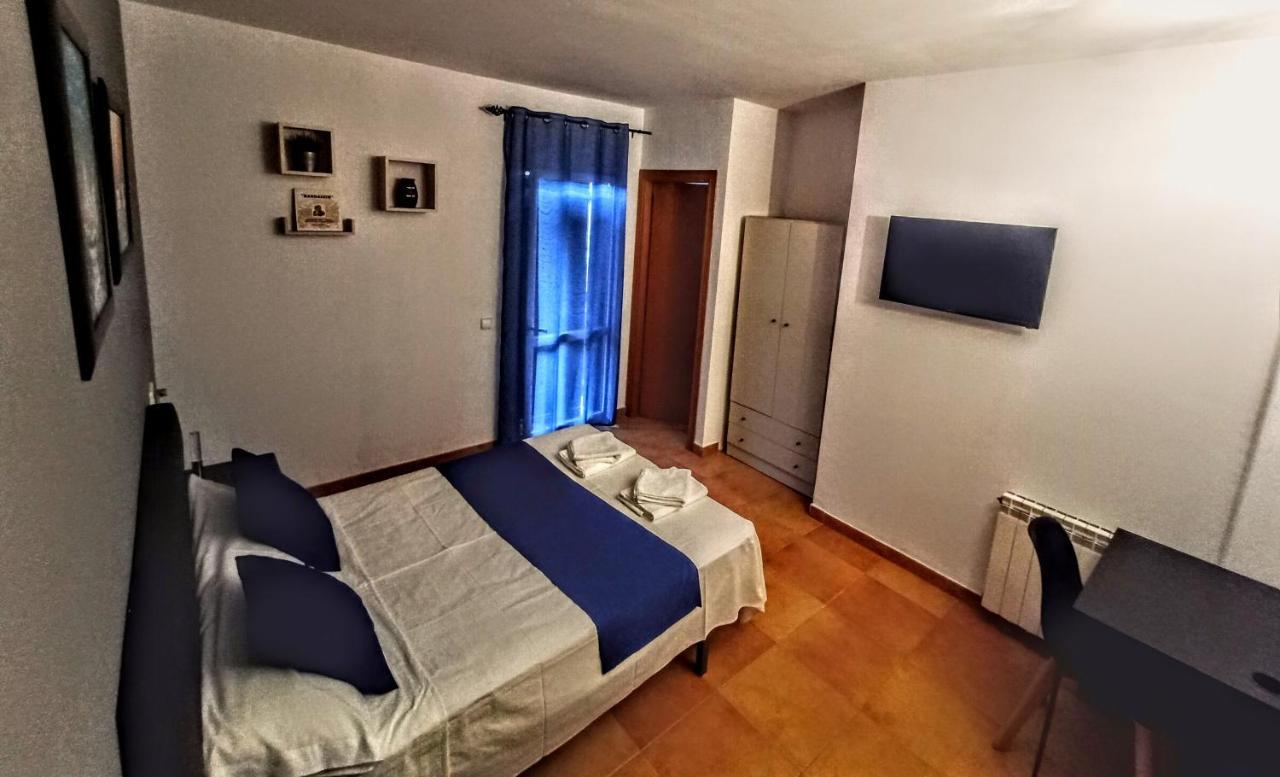 Hostal Turbon Кампо Экстерьер фото